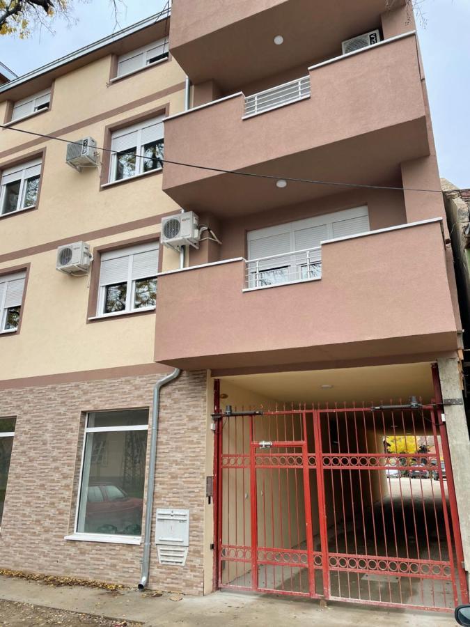 Apartmani Sombor Exterior foto